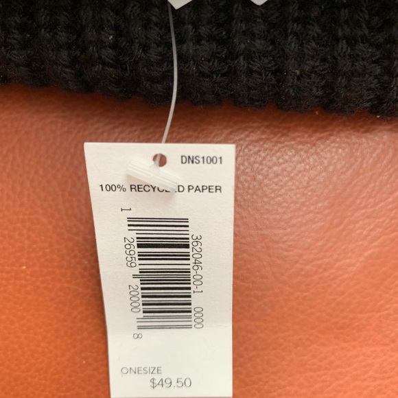 Beanie - Picture 5 of 5